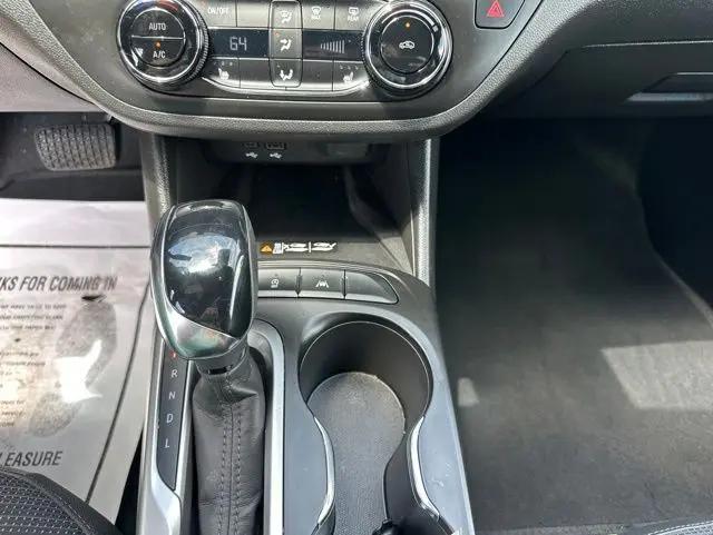 2025 Buick NV Preferred FWD
