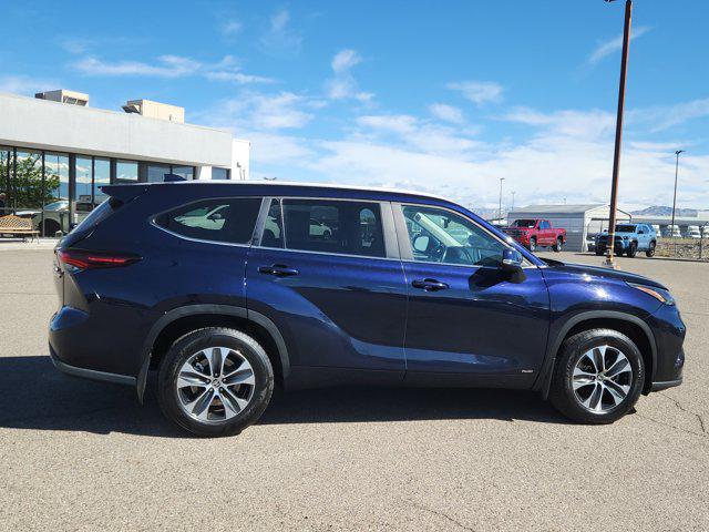 2025 Toyota Highlander Hybrid XLE