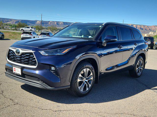 2025 Toyota Highlander Hybrid XLE