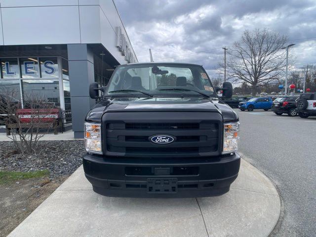 2027 Ford E-Series Cutaway Base