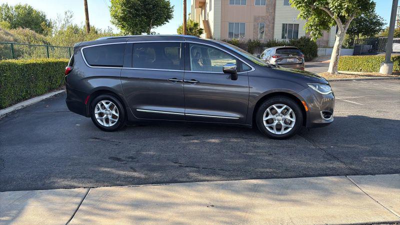 2020 Chrysler Pacifica Limited