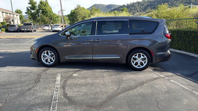 2020 Chrysler Pacifica Limited