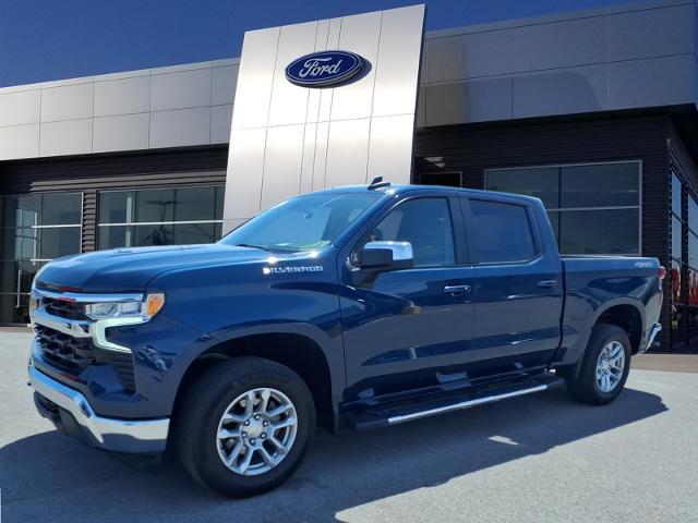 2022 Chevrolet Silverado 1500 4WD Crew Cab Short Bed LT with 2FL