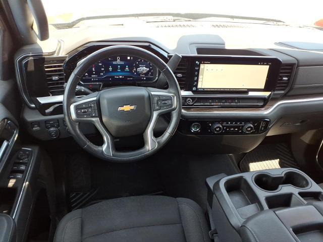 2022 Chevrolet Silverado 1500 4WD Crew Cab Short Bed LT with 2FL