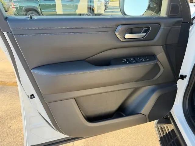 2026 Nissan Armada SV