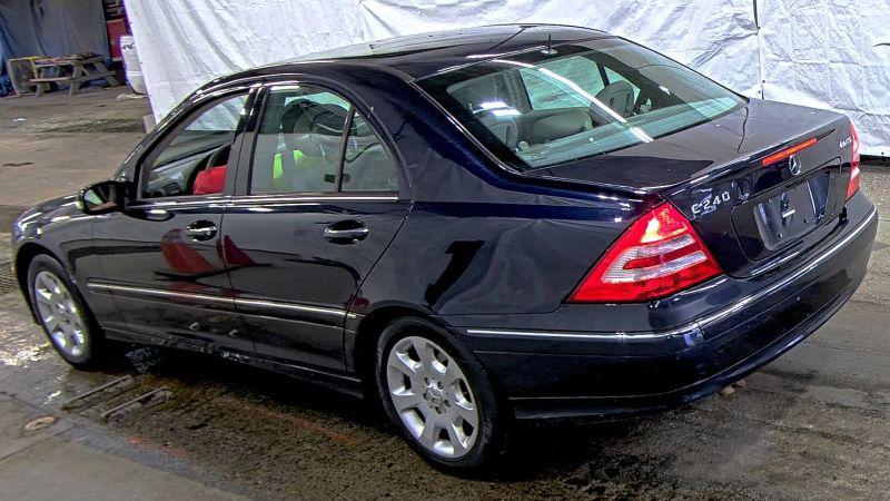 2005 Mercedes-Benz C 240 Luxury 4MATIC