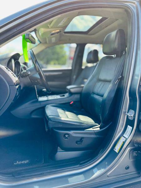 2012 Jeep Grand Cherokee Laredo