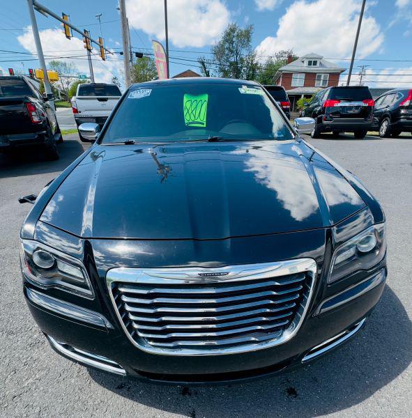 2012 Chrysler 300 S V6
