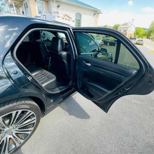 2012 Chrysler 300 S V6
