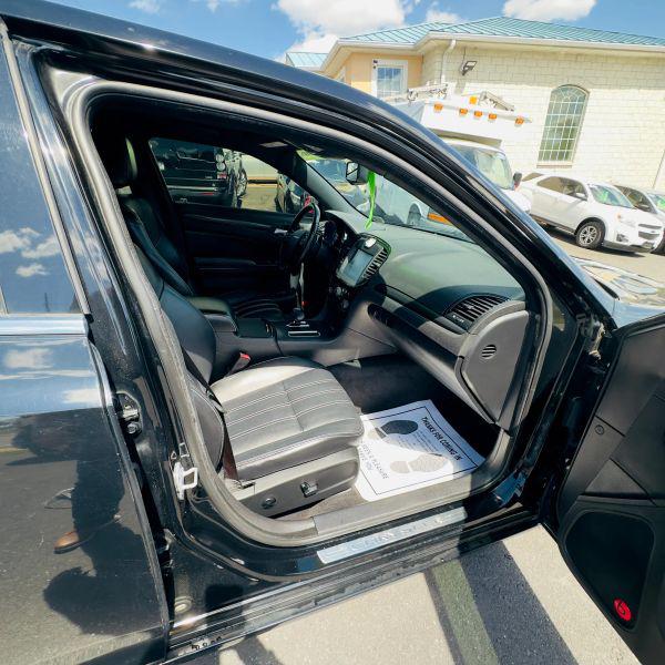2012 Chrysler 300 S V6