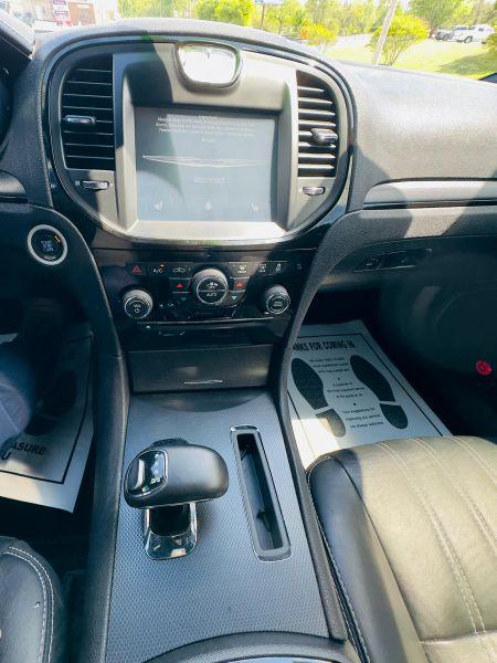 2012 Chrysler 300 S V6