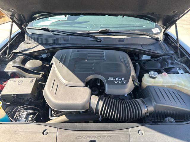 2021 Dodge Charger SXT RWD