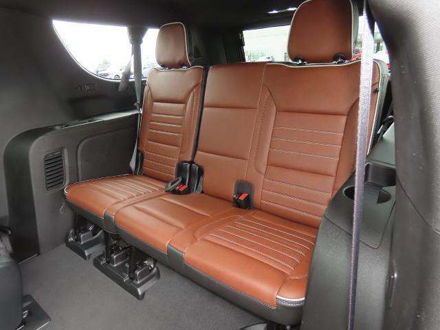 2023 GMC Yukon XL 4WD Denali Ultimate