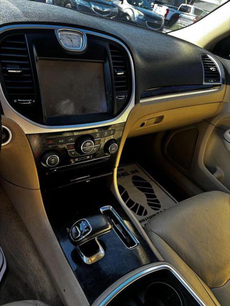 2013 Chrysler 300 Motown