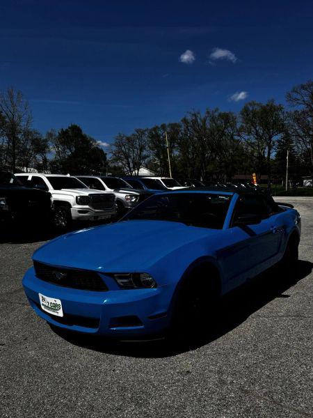 2010 Ford Mustang V6 for sale in Larwill, IN