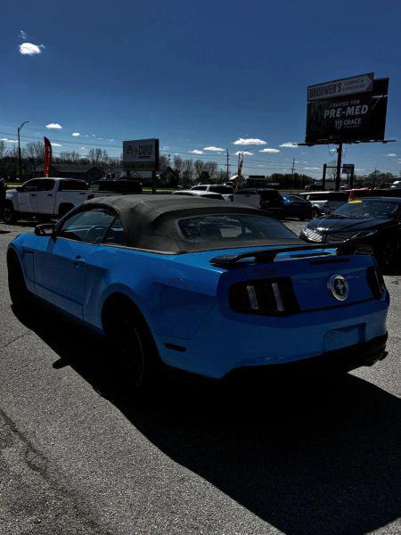 2010 Ford Mustang V6