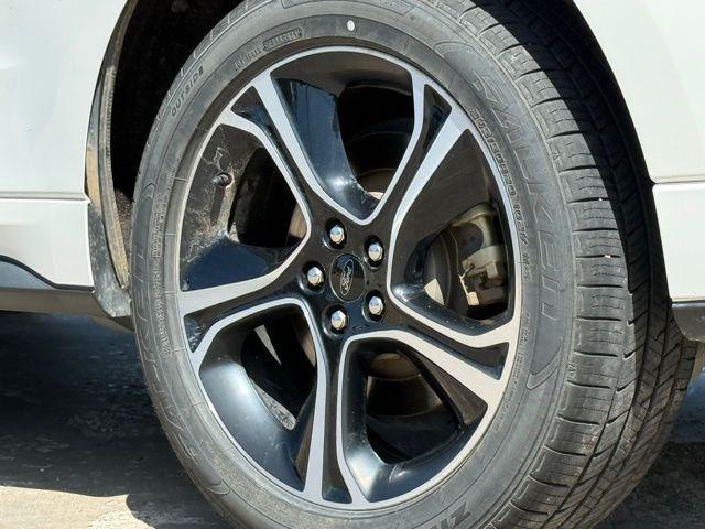 2023 Ford Edge ST
