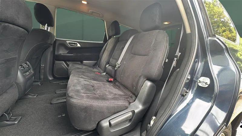 2015 Nissan Pathfinder SV
