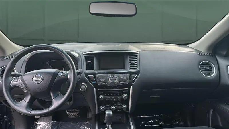 2015 Nissan Pathfinder SV