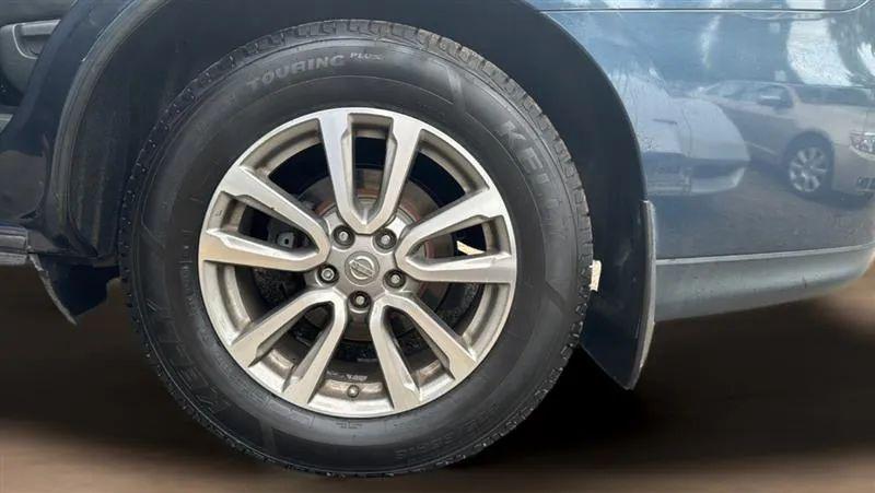 2015 Nissan Pathfinder SV