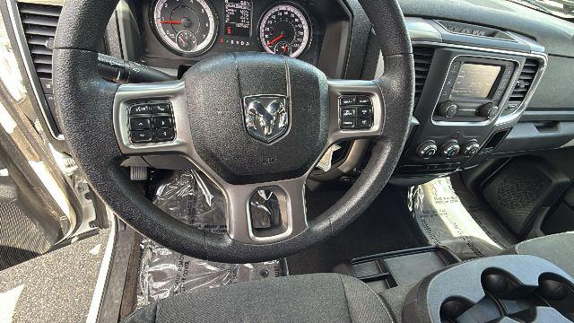 2024 Ram 1500 Classic Warlock Crew Cab 4x4 5'7" Box