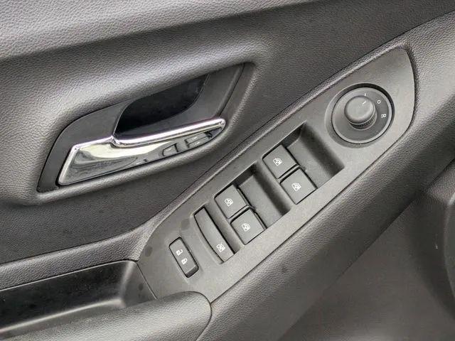 2020 Chevrolet Trax FWD LS