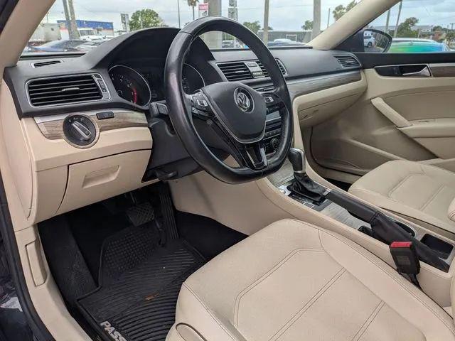 2018 Volkswagen Passat 2.0T SE