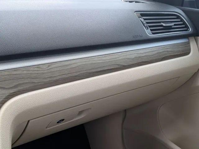 2018 Volkswagen Passat 2.0T SE