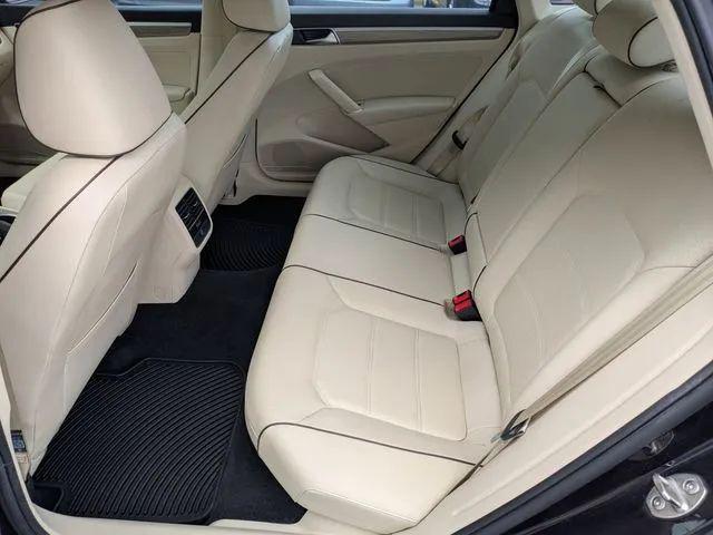 2018 Volkswagen Passat 2.0T SE