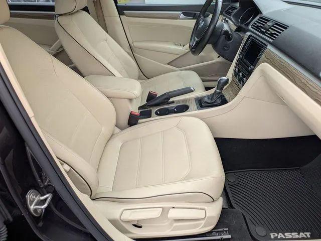 2018 Volkswagen Passat 2.0T SE