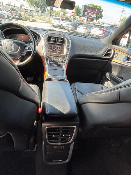 2019 Lincoln Nautilus Reserve