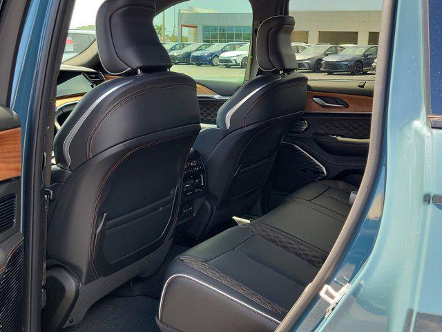 2026 Jeep Grand Cherokee Summit 4x4