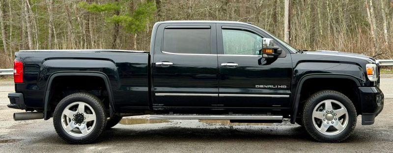 2015 GMC Sierra 2500HD Denali