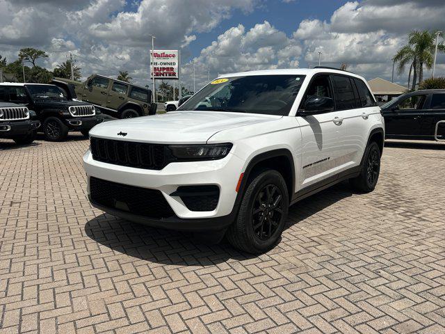 2024 Jeep Grand Cherokee Altitude 4x2