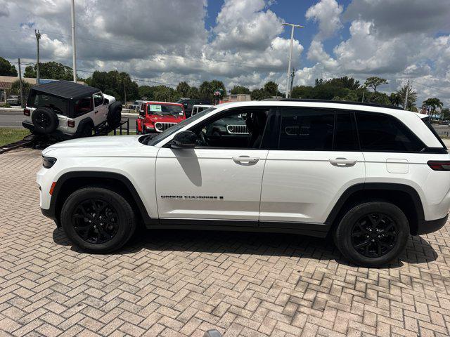 2024 Jeep Grand Cherokee Altitude 4x2