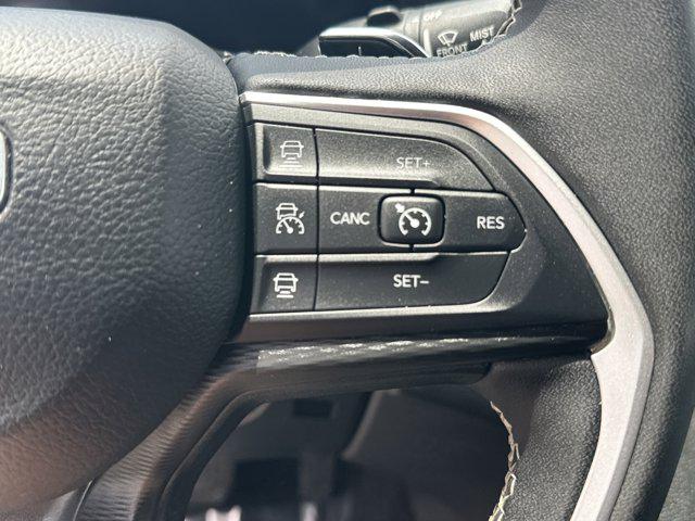 2024 Jeep Grand Cherokee Altitude 4x2