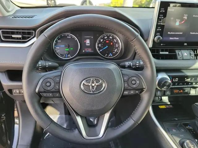 2022 Toyota RAV4 Hybrid XLE Premium