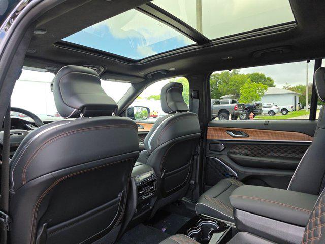 2026 Jeep Grand Cherokee L Summit 4x4