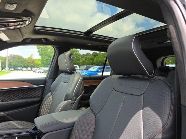 2026 Jeep Grand Cherokee L Summit 4x4