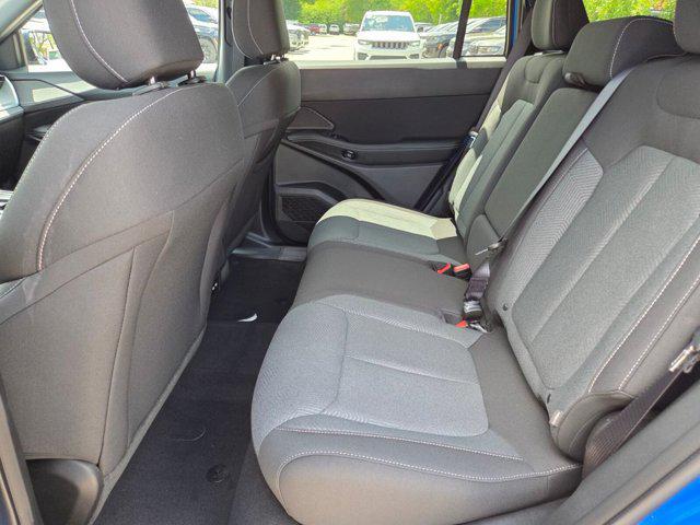 2026 Jeep Cherokee Laredo 4x4