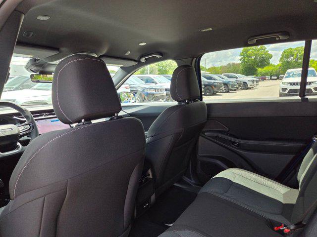 2026 Jeep Cherokee Laredo 4x4
