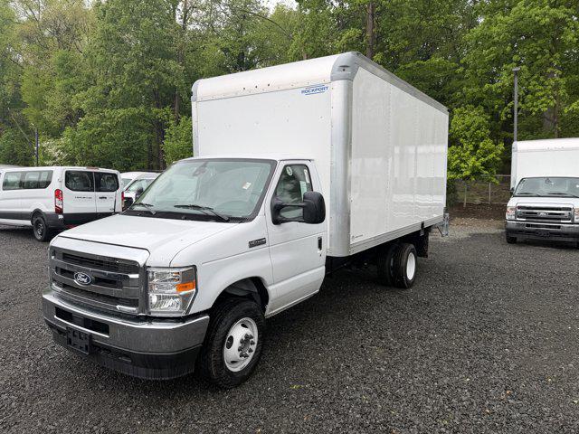 2027 Ford E-Series Cutaway Box Dry Freight