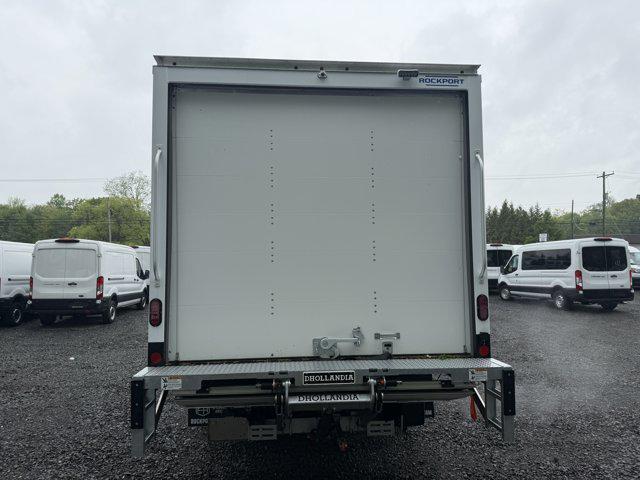 2027 Ford E-Series Cutaway Box Dry Freight