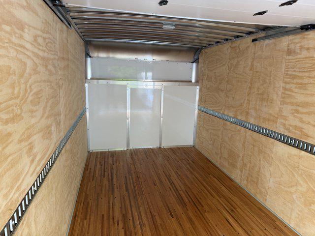 2027 Ford E-Series Cutaway Box Dry Freight