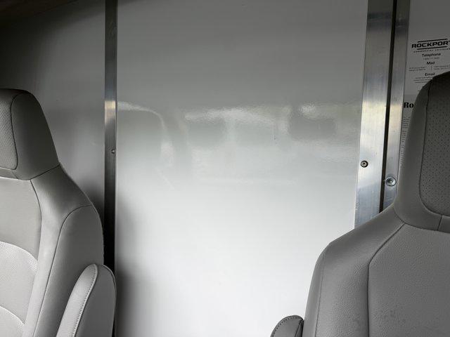 2027 Ford E-Series Cutaway Box Dry Freight