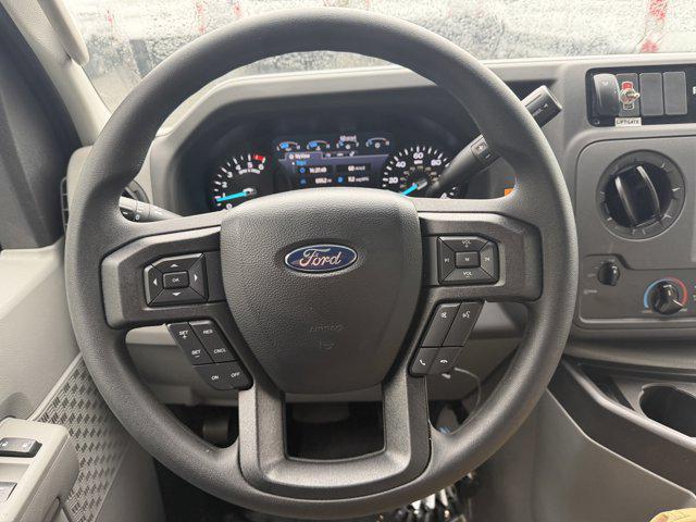 2027 Ford E-Series Cutaway Box Dry Freight