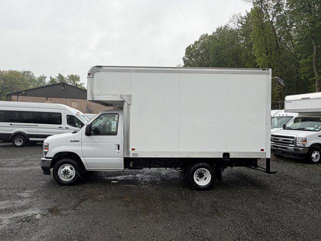 2027 Ford E-Series Cutaway E-350 DRW 158" WB