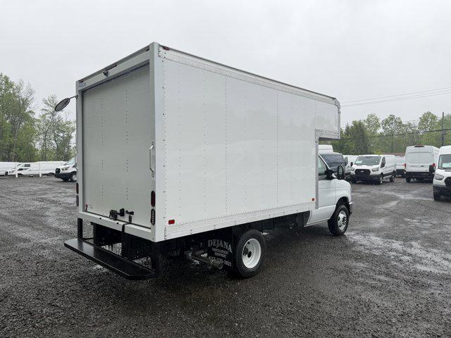 2027 Ford E-Series Cutaway E-350 DRW 158" WB