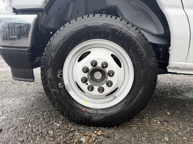 2027 Ford E-Series Cutaway E-350 DRW 158" WB