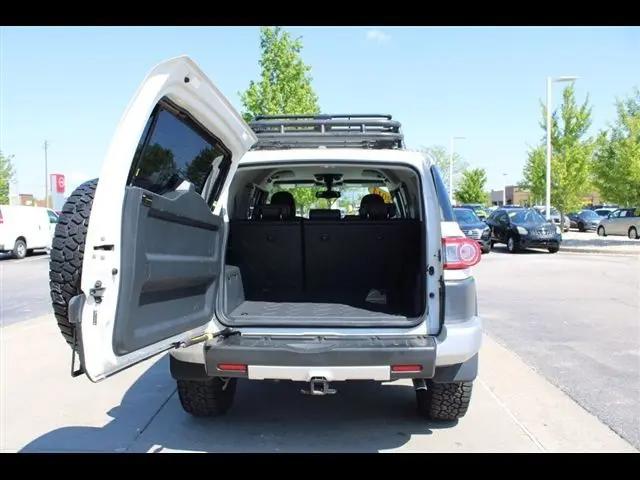 2014 Toyota FJ Cruiser Base